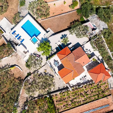 Agape - Three Bedroom On 15k M2 Olive Grove - Incredible 360 View - Free Parking - Private Pool And Jacuzzi *