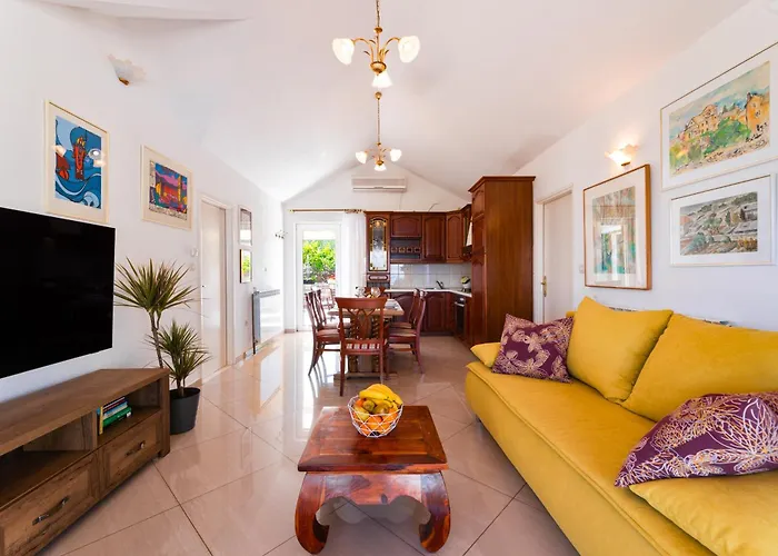 Agape - Three Bedroom On 15k M2 Olive Grove - Incredible 360 View - Free Parking - Private Pool And Jacuzzi