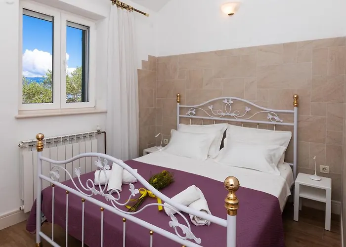 Villa Agape - Three Bedroom On 15k M2 Olive Grove - Incredible 360 View - Free Parking - Private Pool And Jacuzzi *