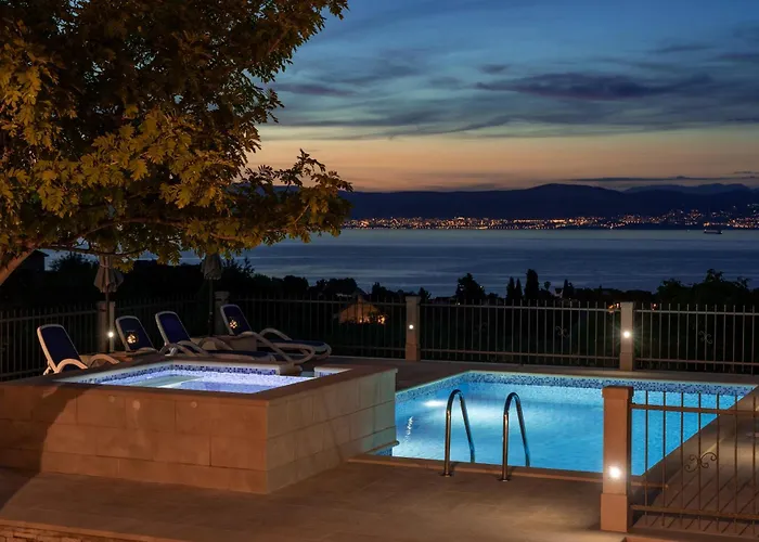 Villa Agape - Three Bedroom On 15k M2 Olive Grove - Incredible 360 View - Free Parking - Private Pool And Jacuzzi