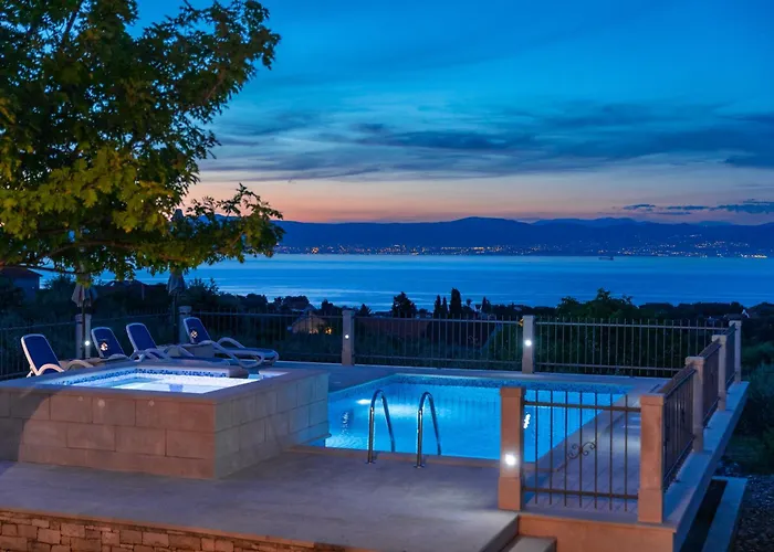 Villa Agape - Three Bedroom On 15k M2 Olive Grove - Incredible 360 View - Free Parking - Private Pool And Jacuzzi