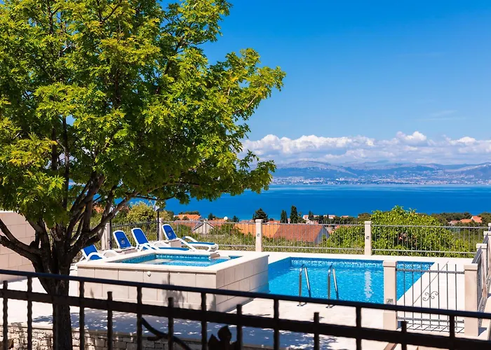 Agape - Three Bedroom On 15k M2 Olive Grove - Incredible 360 View - Free Parking - Private Pool And Jacuzzi *