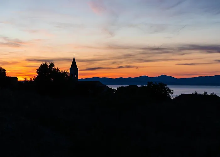 Agape - Three Bedroom On 15k M2 Olive Grove - Incredible 360 View - Free Parking - Private Pool And Jacuzzi Mirce