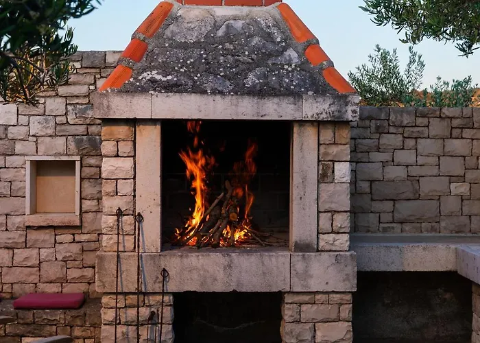 Agape - Three Bedroom On 15k M2 Olive Grove - Incredible 360 View - Free Parking - Private Pool And Jacuzzi * Mirce