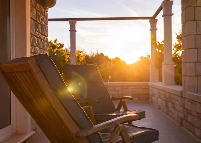 Agape - Three Bedroom On 15k M2 Olive Grove - Incredible 360 View - Free Parking - Private Pool And Jacuzzi Mirce