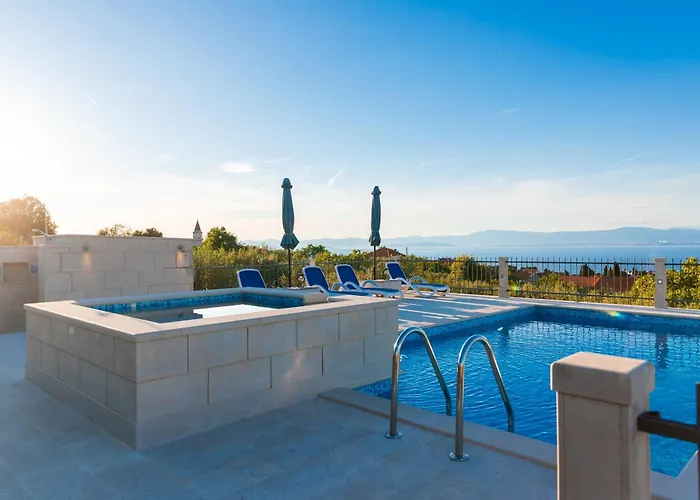 Agape - Three Bedroom On 15k M2 Olive Grove - Incredible 360 View - Free Parking - Private Pool And Jacuzzi Villa