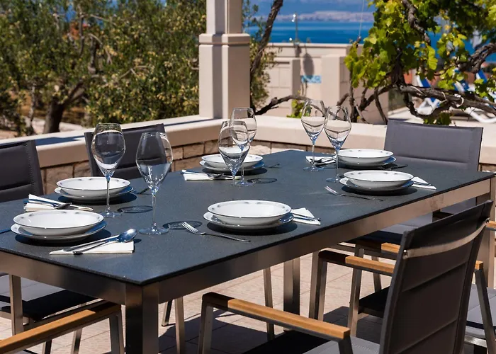 Villa Agape - Three Bedroom On 15k M2 Olive Grove - Incredible 360 View - Free Parking - Private Pool And Jacuzzi