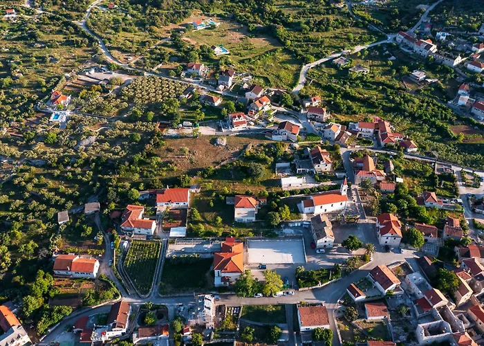 Villa Agape - Three Bedroom On 15k M2 Olive Grove - Incredible 360 View - Free Parking - Private Pool And Jacuzzi *