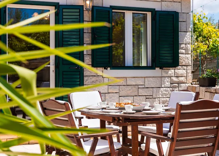 Villa Agape - Three Bedroom On 15k M2 Olive Grove - Incredible 360 View - Free Parking - Private Pool And Jacuzzi Mirce