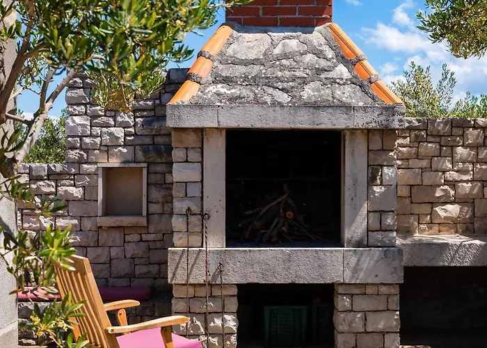 Agape - Three Bedroom On 15k M2 Olive Grove - Incredible 360 View - Free Parking - Private Pool And Jacuzzi Villa Mirce