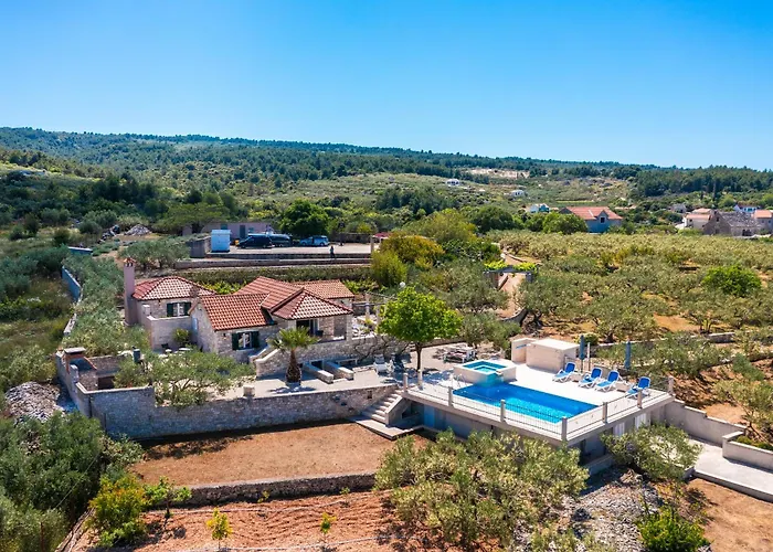 Agape - Three Bedroom On 15k M2 Olive Grove - Incredible 360 View - Free Parking - Private Pool And Jacuzzi