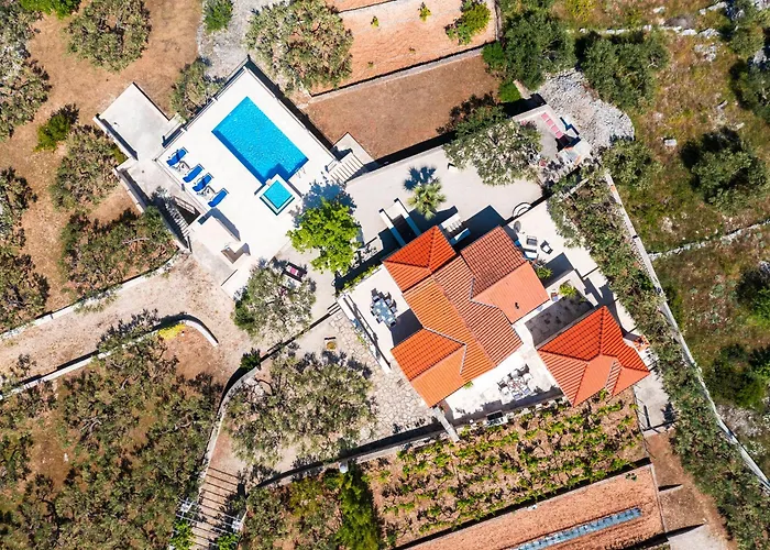 Agape - Three Bedroom On 15k M2 Olive Grove - Incredible 360 View - Free Parking - Private Pool And Jacuzzi *